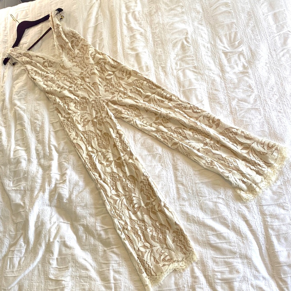 White Lace Romper. Lulu’s. Medium. TTS.